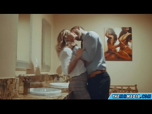 ❤️ Nigbati bilondi ti oyan ba tan ọ ni yara isinmi ti gbogbo eniyan ❤️❌ si wa ❌